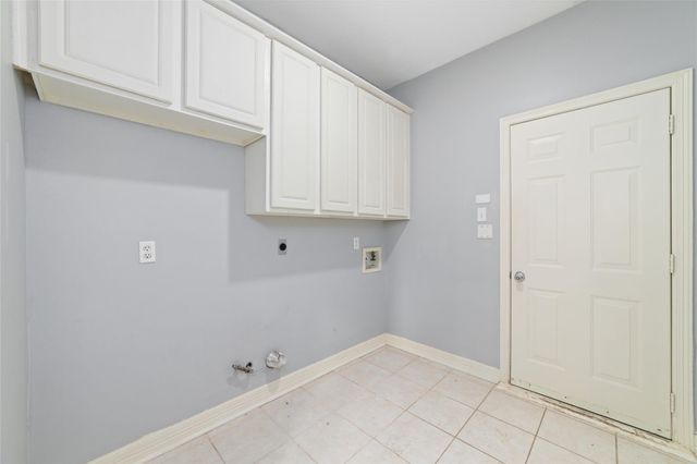 7115 W Hearthstone Green Drive, Houston, TX 77095