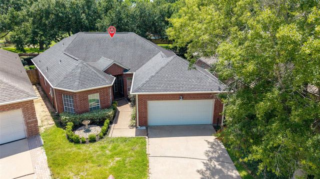 7115 W Hearthstone Green Drive, Houston, TX 77095