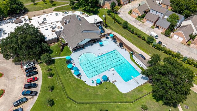 7115 W Hearthstone Green Drive, Houston, TX 77095