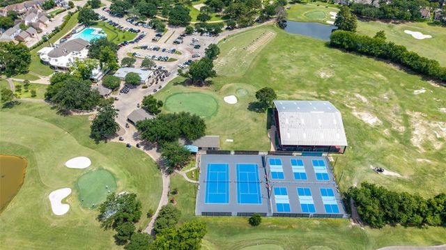 7115 W Hearthstone Green Drive, Houston, TX 77095