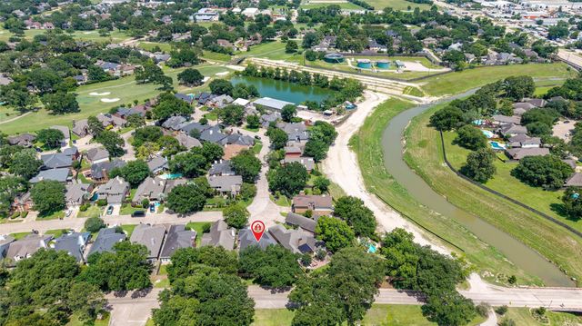 7115 W Hearthstone Green Drive, Houston, TX 77095