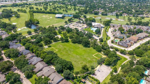 7115 W Hearthstone Green Drive, Houston, TX 77095