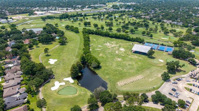 7115 W Hearthstone Green Drive, Houston, TX 77095