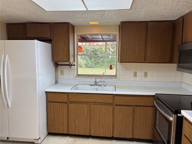 5107 E 120TH AVENUE, Temple Terrace, FL 33617