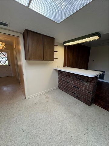 5107 E 120TH AVENUE, Temple Terrace, FL 33617