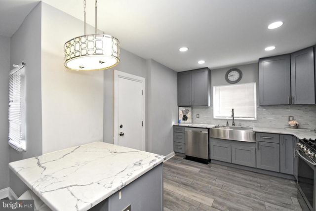 7027 CHARLES ST, Philadelphia, PA 19135