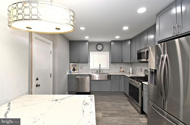 7027 CHARLES ST, Philadelphia, PA 19135