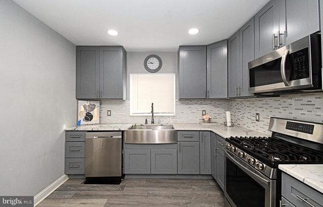 7027 CHARLES ST, Philadelphia, PA 19135