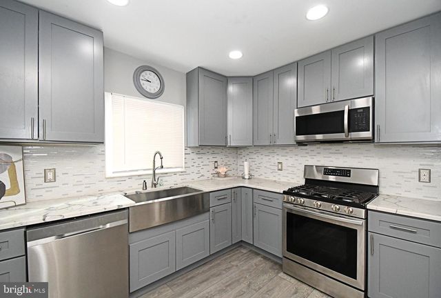 7027 CHARLES ST, Philadelphia, PA 19135