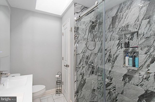 7027 CHARLES ST, Philadelphia, PA 19135