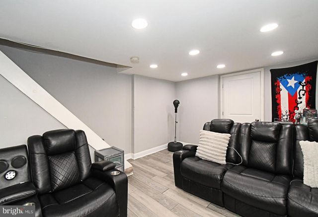 7027 CHARLES ST, Philadelphia, PA 19135