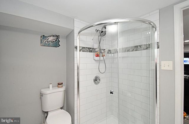 7027 CHARLES ST, Philadelphia, PA 19135