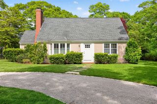 16 Maple Road, Centerville, MA 02632