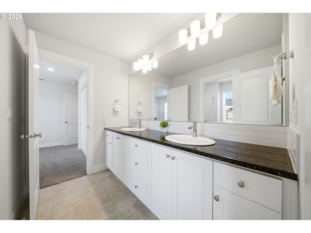 14342 Sw 165TH Ave, Tigard, OR 97224