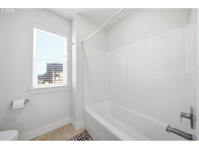 14342 Sw 165TH Ave, Tigard, OR 97224