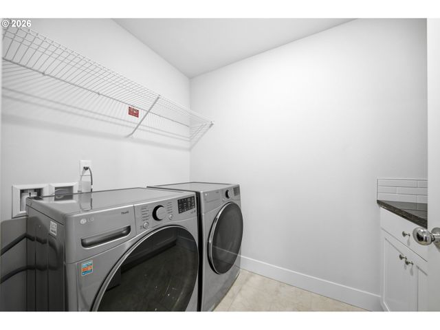 14342 Sw 165TH Ave, Tigard, OR 97224