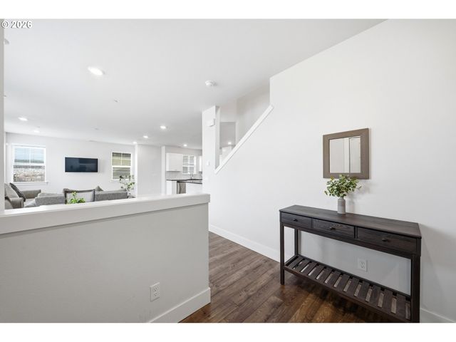 14342 Sw 165TH Ave, Tigard, OR 97224