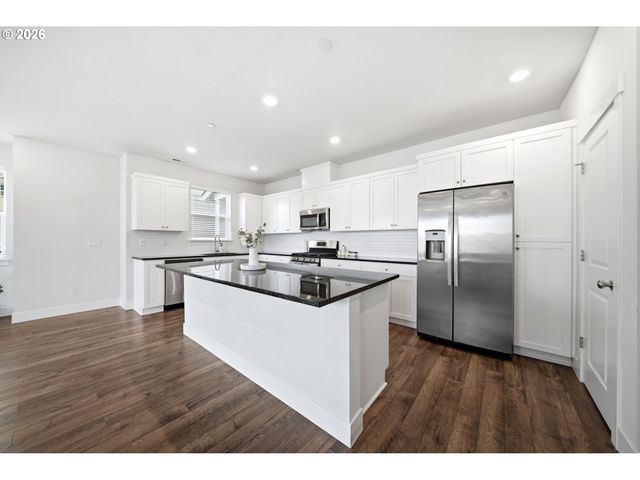 14342 Sw 165TH Ave, Tigard, OR 97224