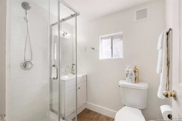 302 E Cevallos Apt 2, San Antonio, TX 78204