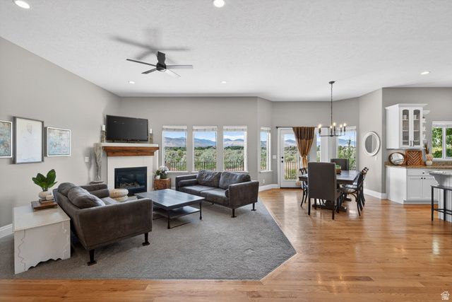 14212 S STONE FLY DR, Bluffdale, UT 84065