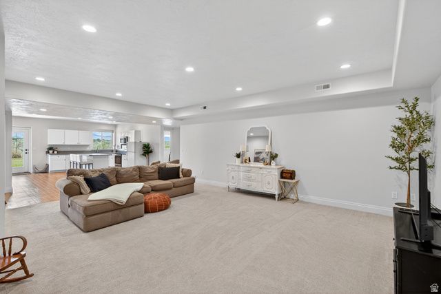 14212 S STONE FLY DR, Bluffdale, UT 84065