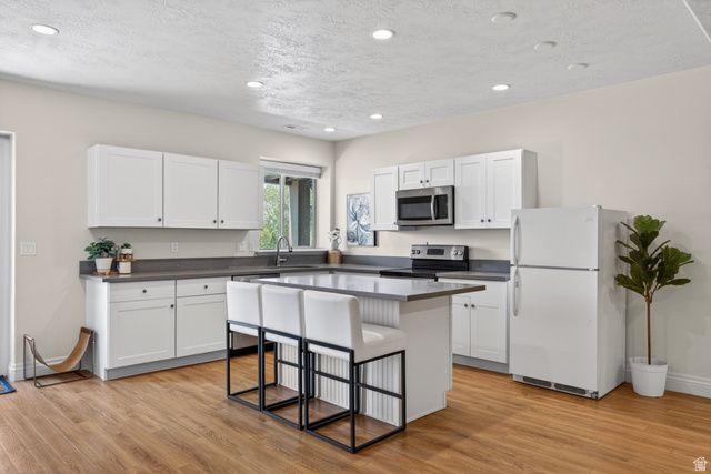 14212 S STONE FLY DR, Bluffdale, UT 84065