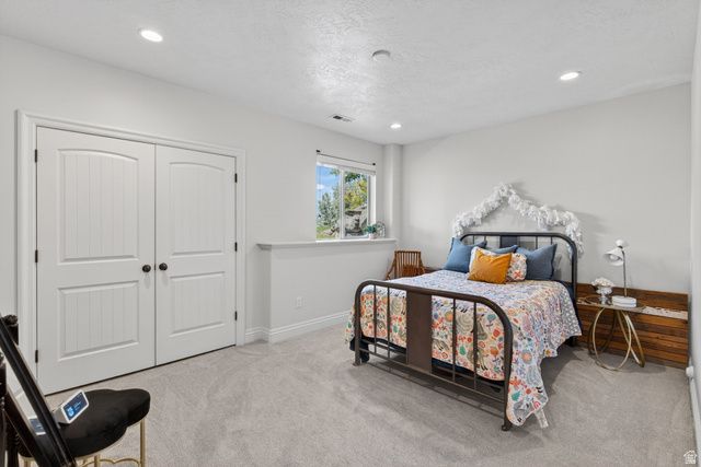 14212 S STONE FLY DR, Bluffdale, UT 84065