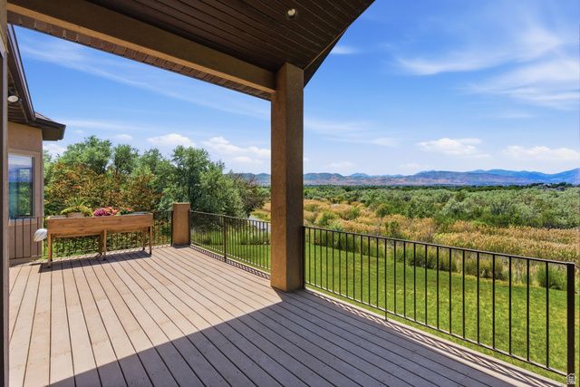 14212 S STONE FLY DR, Bluffdale, UT 84065