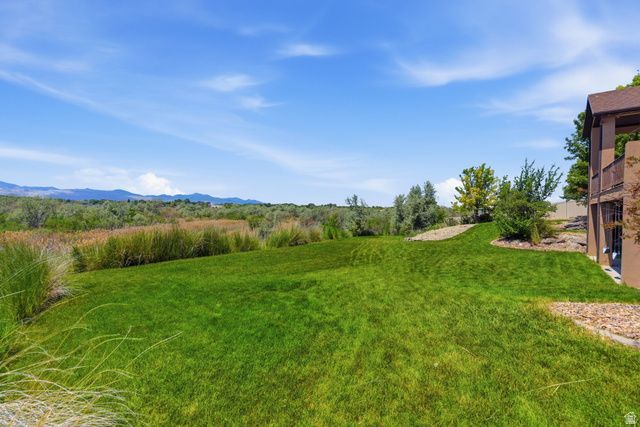 14212 S STONE FLY DR, Bluffdale, UT 84065