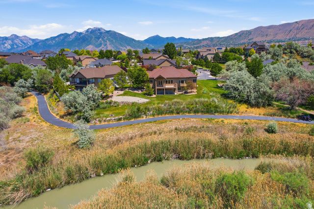 14212 S STONE FLY DR, Bluffdale, UT 84065