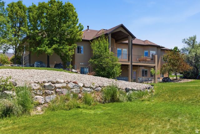 14212 S STONE FLY DR, Bluffdale, UT 84065