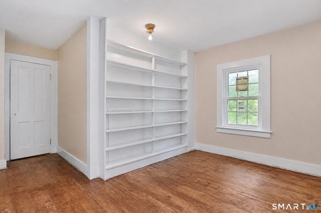 22 Waller Road, New Milford, CT 06755