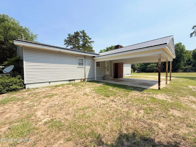2301 S Nc 903 Highway, Magnolia, NC 28453