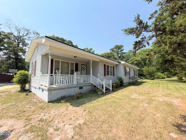 2301 S Nc 903 Highway, Magnolia, NC 28453