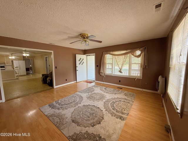 2301 S Nc 903 Highway, Magnolia, NC 28453
