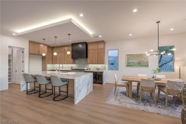 7 Grand Miramar Drive, Henderson, NV 89011