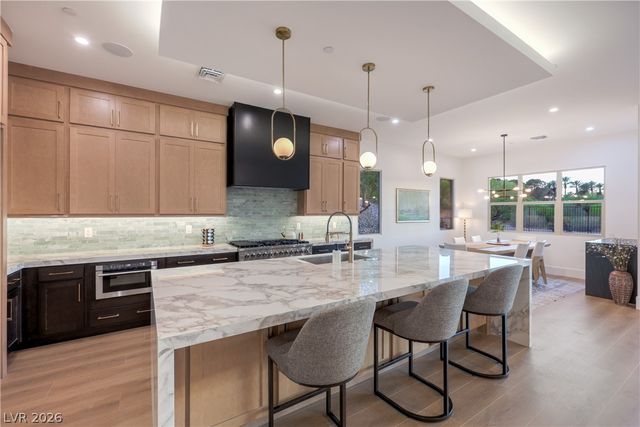 7 Grand Miramar Drive, Henderson, NV 89011