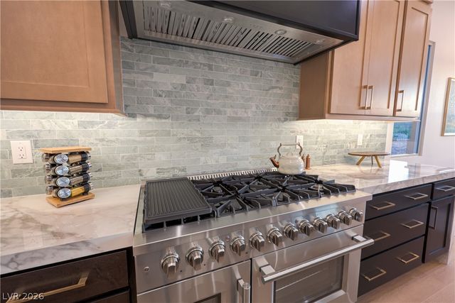 7 Grand Miramar Drive, Henderson, NV 89011