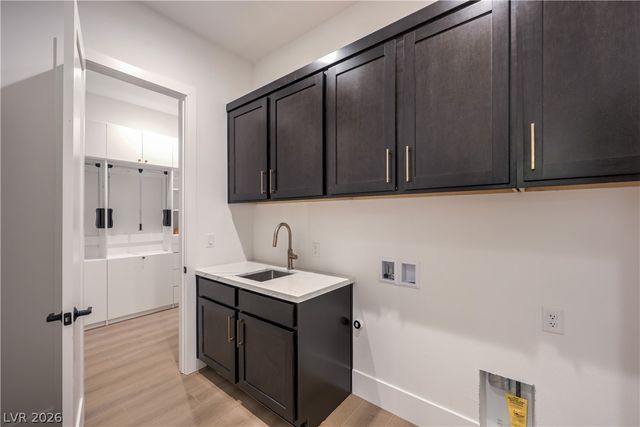 7 Grand Miramar Drive, Henderson, NV 89011