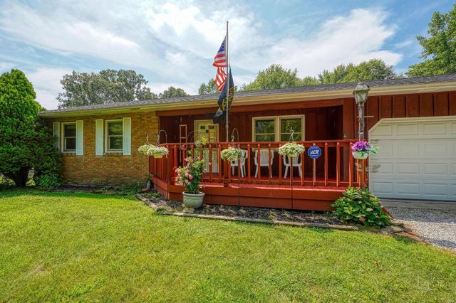 235 Needles Drive SW, Pataskala, OH 43062