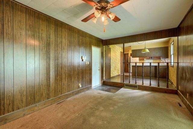 235 Needles Drive SW, Pataskala, OH 43062