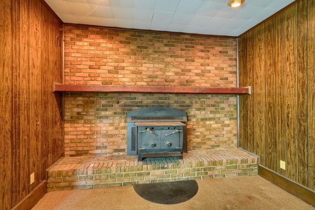 235 Needles Drive SW, Pataskala, OH 43062