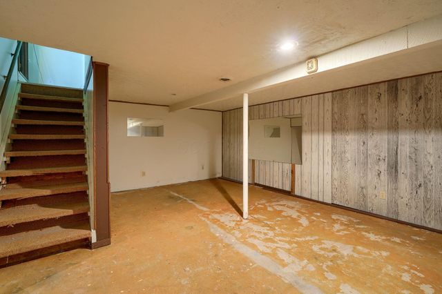 235 Needles Drive SW, Pataskala, OH 43062