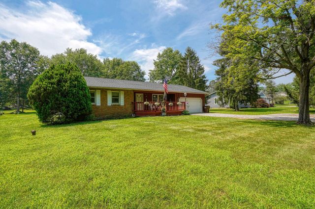 235 Needles Drive SW, Pataskala, OH 43062