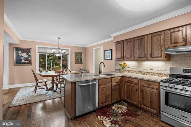 7 ABBOTSFORD DR, Marlton, NJ 08053