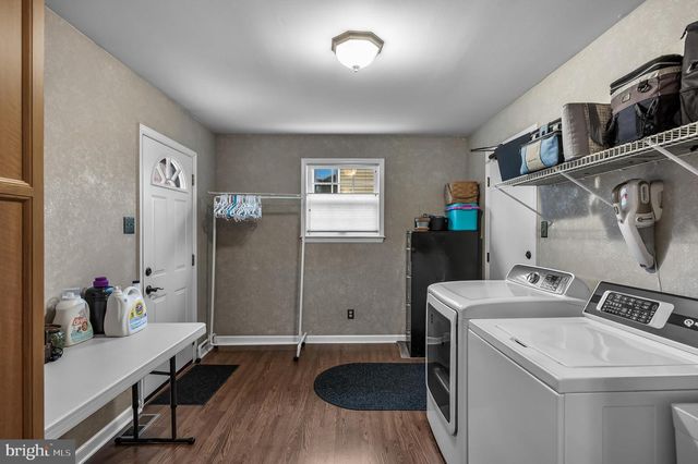 7 ABBOTSFORD DR, Marlton, NJ 08053