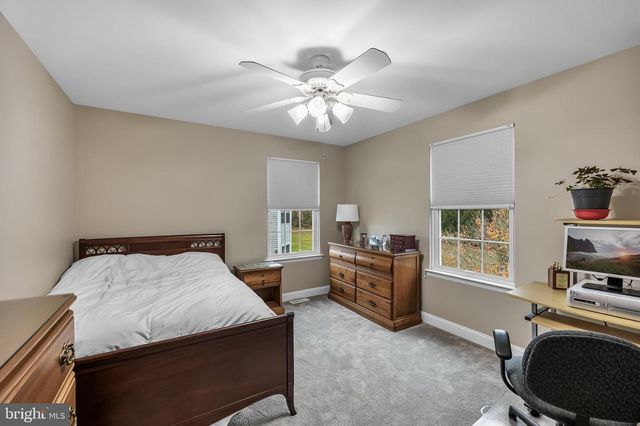 7 ABBOTSFORD DR, Marlton, NJ 08053