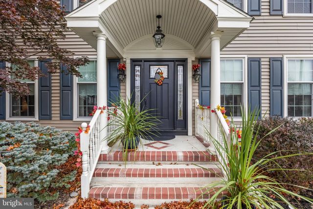 7 ABBOTSFORD DR, Marlton, NJ 08053