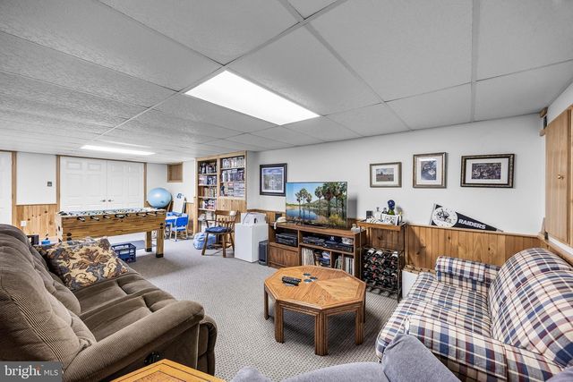 7 ABBOTSFORD DR, Marlton, NJ 08053