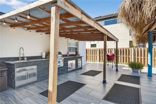 1421 SE 31st TER, Cape Coral, FL 33904